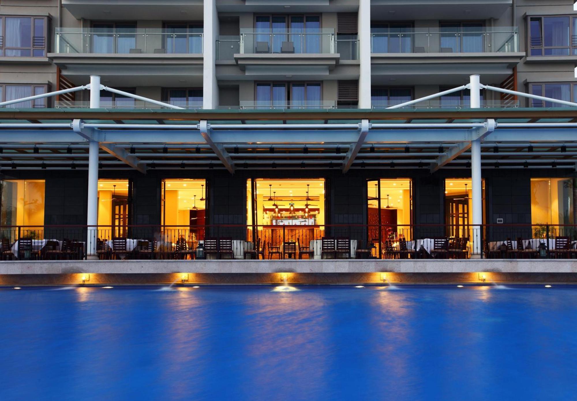 Sanya Seacube Holiday Hotel Екстер'єр фото